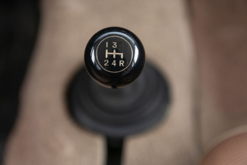 c.1975 Mazda 1000 berline  No reserve