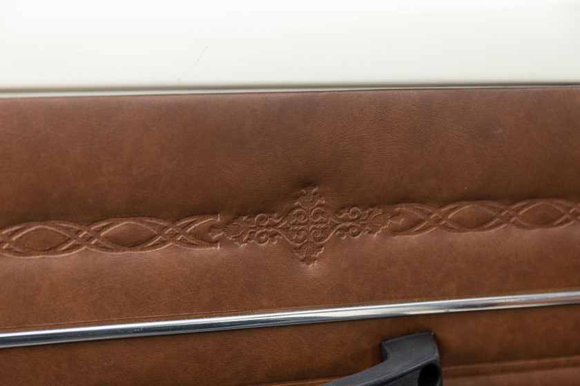 c.1975 Mazda 1000 berline  No reserve