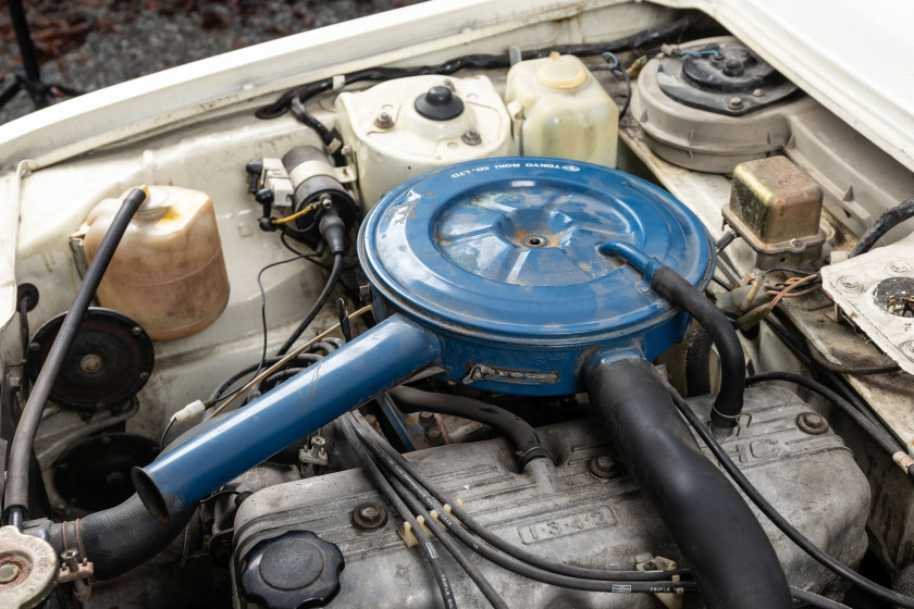 c.1975 Mazda 1000 berline  No reserve