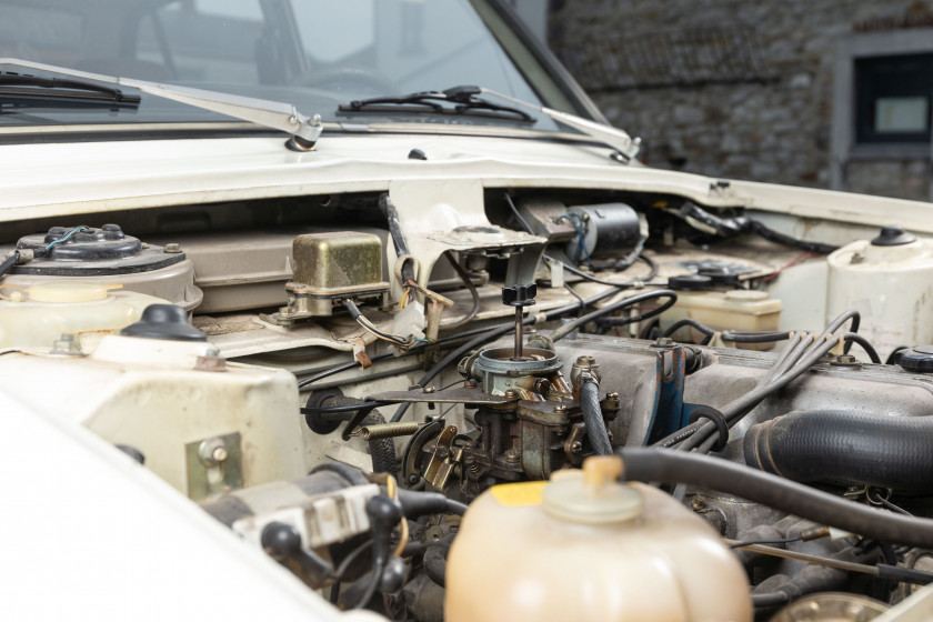 c.1975 Mazda 1000 berline  No reserve