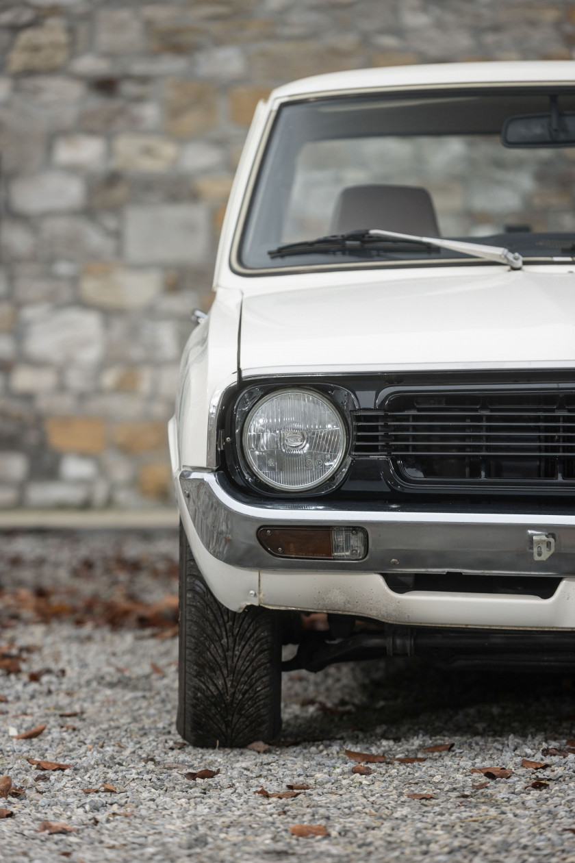 c.1975 Mazda 1000 berline  No reserve