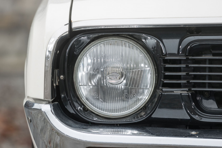 c.1975 Mazda 1000 berline  No reserve