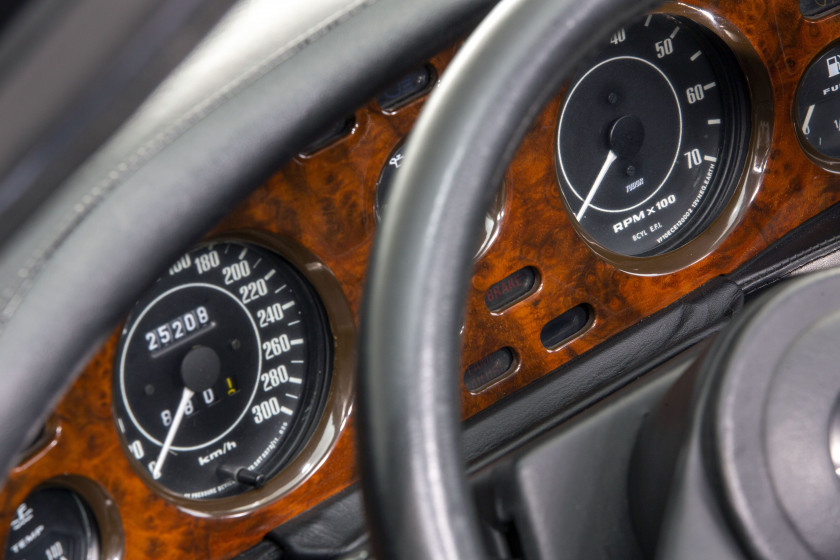 1988 Aston Martin V8 EFI