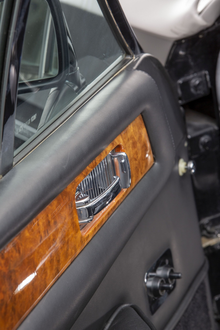 1988 Aston Martin V8 EFI