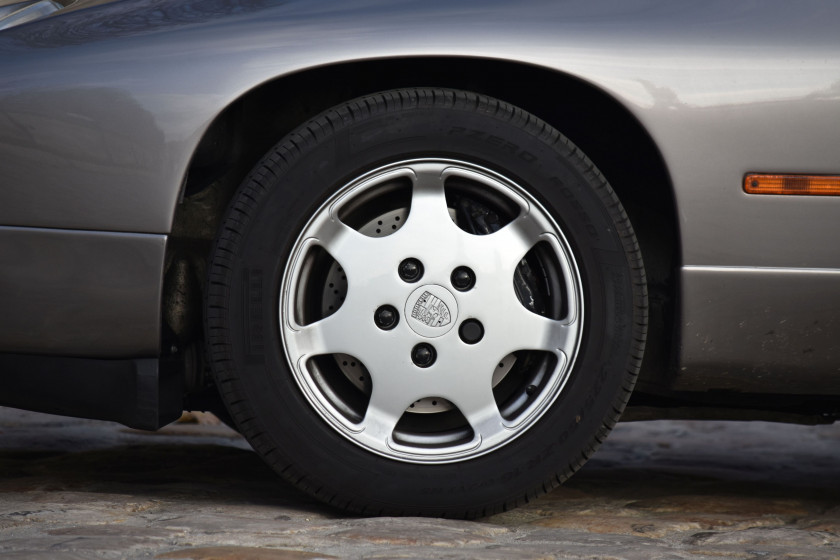 1989 Porsche 928 GT  No reserve