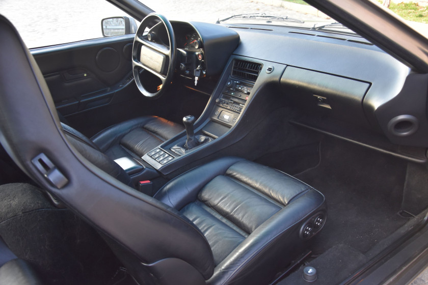 1989 Porsche 928 GT  No reserve