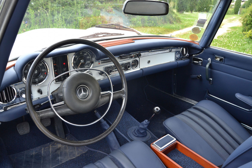 1968 Mercedes-Benz 280 SL avec Hard-top