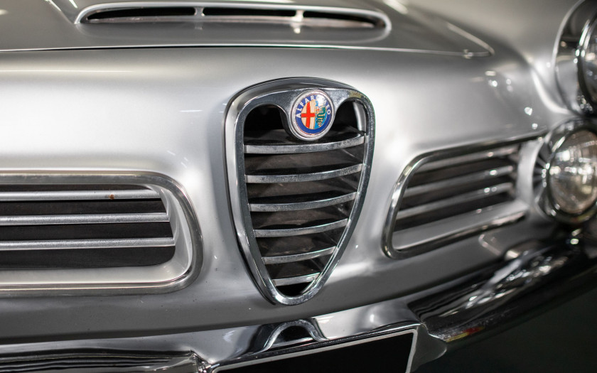 1963 Alfa Romeo 2600 Spider Touring