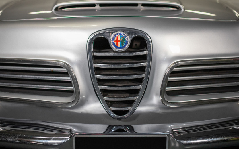 1963 Alfa Romeo 2600 Spider Touring