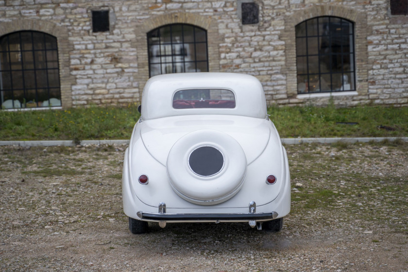 1938 Peugeot 402 Éclipse "coupé-cabriolet transformable"