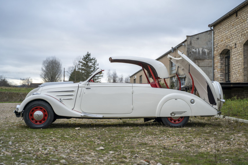 1938 Peugeot 402 Éclipse "coupé-cabriolet transformable"