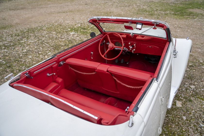 1938 Peugeot 402 Éclipse "coupé-cabriolet transformable"