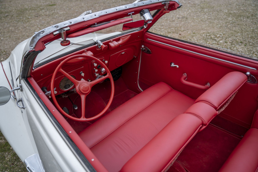 1938 Peugeot 402 Éclipse "coupé-cabriolet transformable"