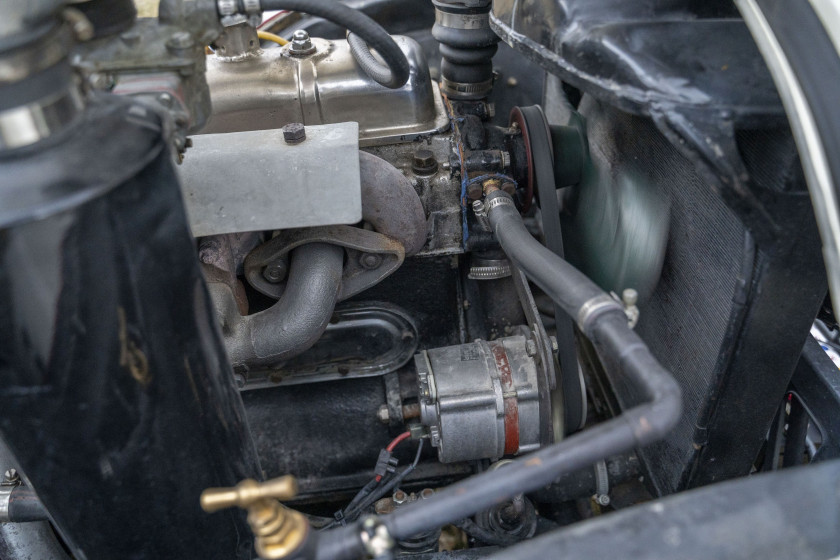 1938 Peugeot 402 Éclipse "coupé-cabriolet transformable"