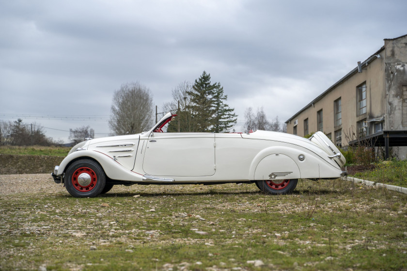 1938 Peugeot 402 Éclipse "coupé-cabriolet transformable"