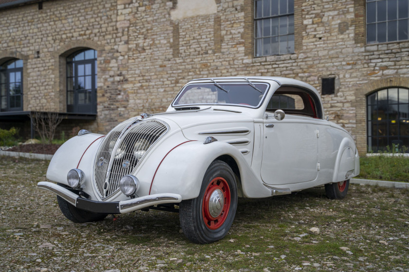 1938 Peugeot 402 Éclipse "coupé-cabriolet transformable"