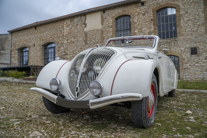 1938 Peugeot 402 Éclipse "coupé-cabriolet transformable"