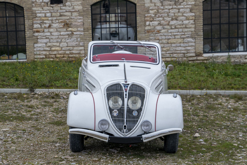 1938 Peugeot 402 Éclipse "coupé-cabriolet transformable"