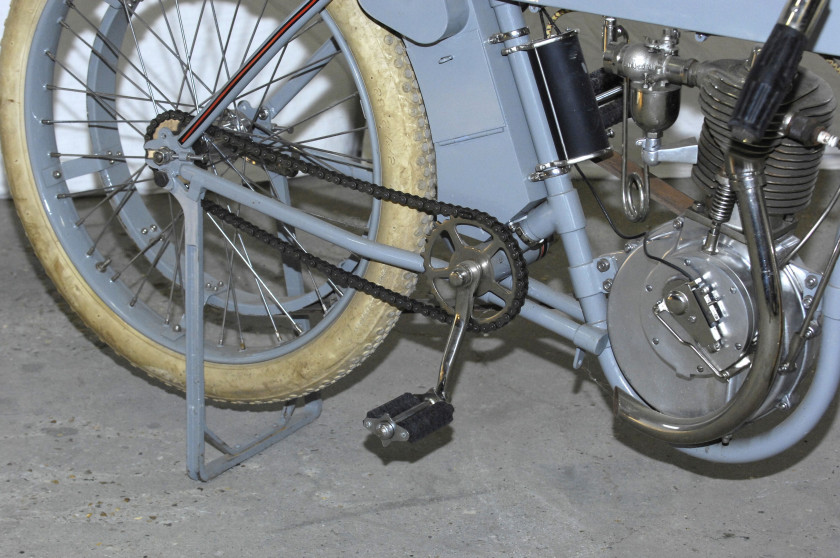 Harley Davidson monocylindre reconstruction  No reserve