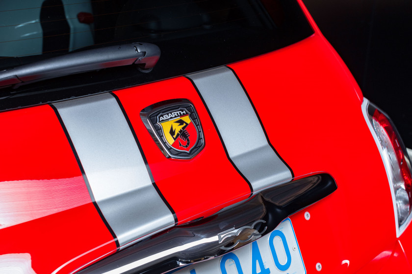 2009 Fiat 500 Abarth Ferrari Dealers Edition N° 144/200