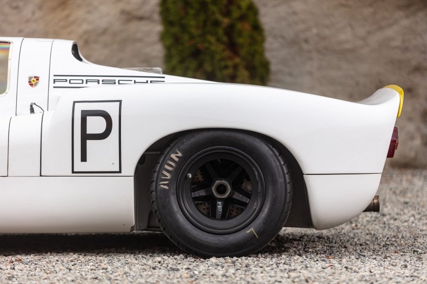 1968 Porsche 907 usine