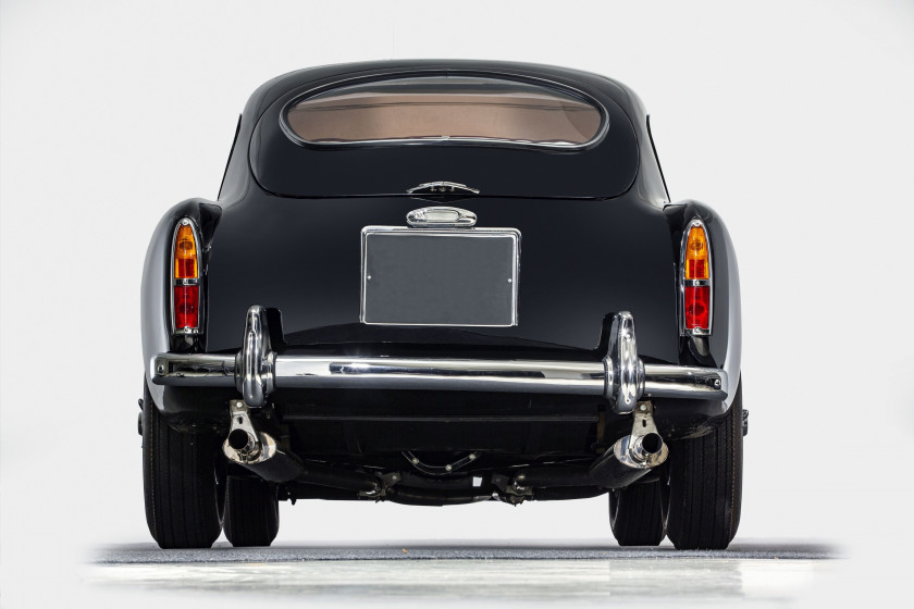 1959 Aston Martin DB Mk III Coupé par Tickford