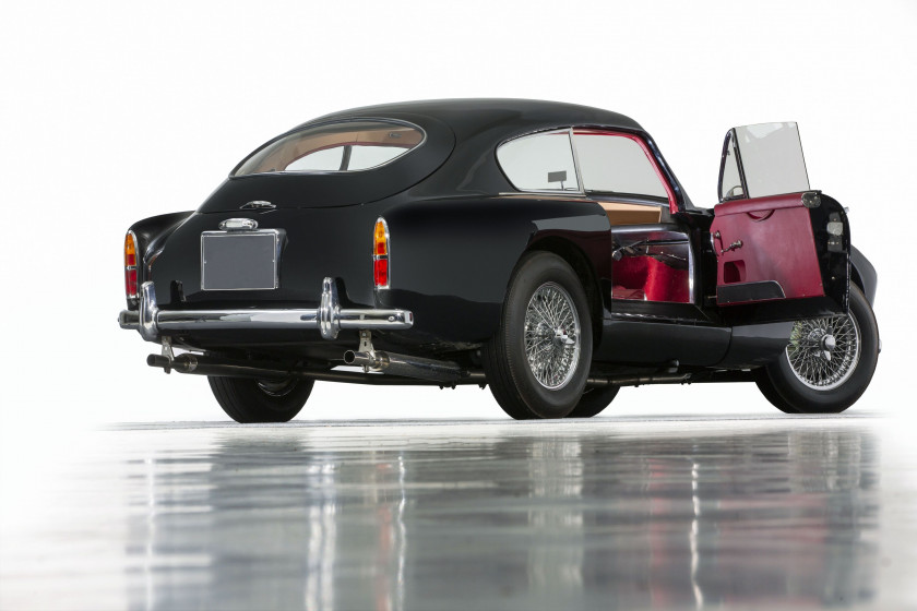 1959 Aston Martin DB Mk III Coupé par Tickford