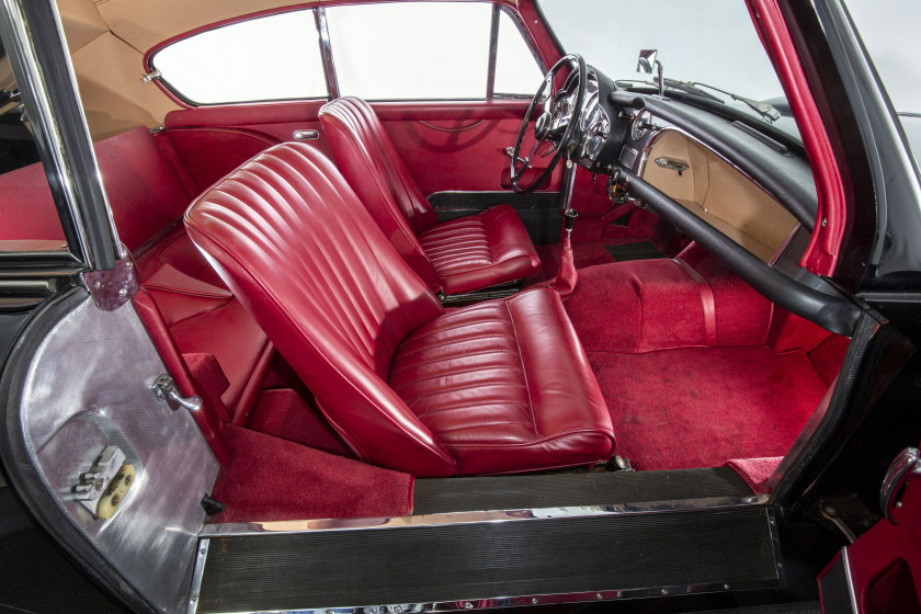 1959 Aston Martin DB Mk III Coupé par Tickford