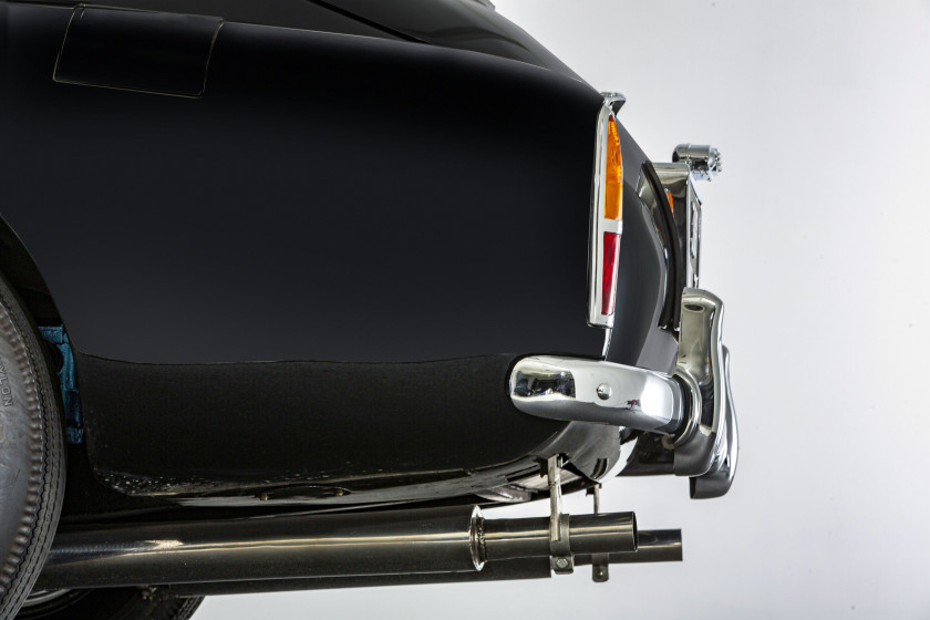 1959 Aston Martin DB Mk III Coupé par Tickford