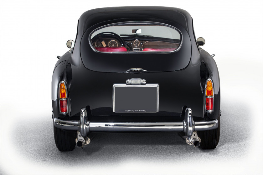 1959 Aston Martin DB Mk III Coupé par Tickford