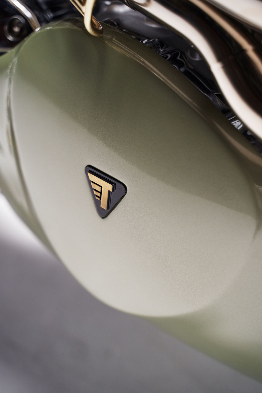 2006 Triumph Thruxton "Jade" par Tamarit  No reserve