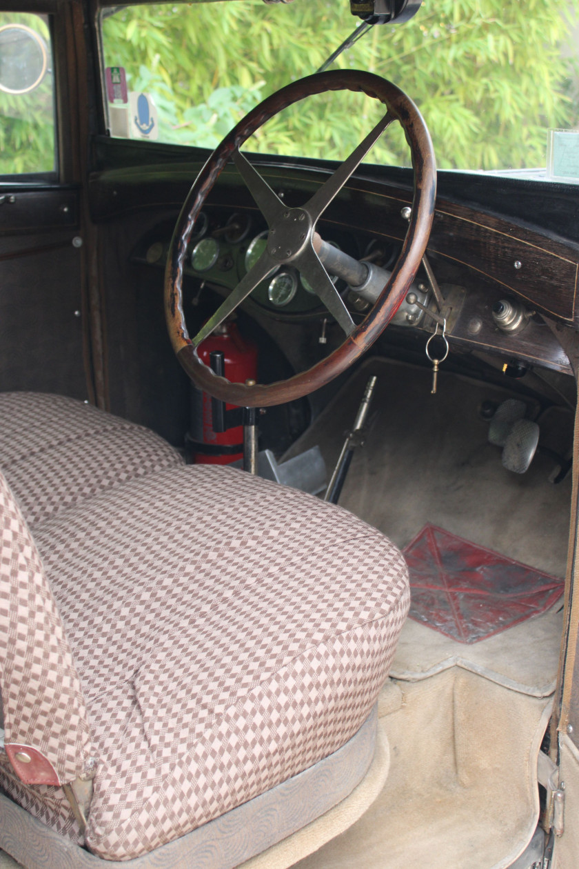 1928 Bugatti 44 Faux Cabriolet par Labourdette