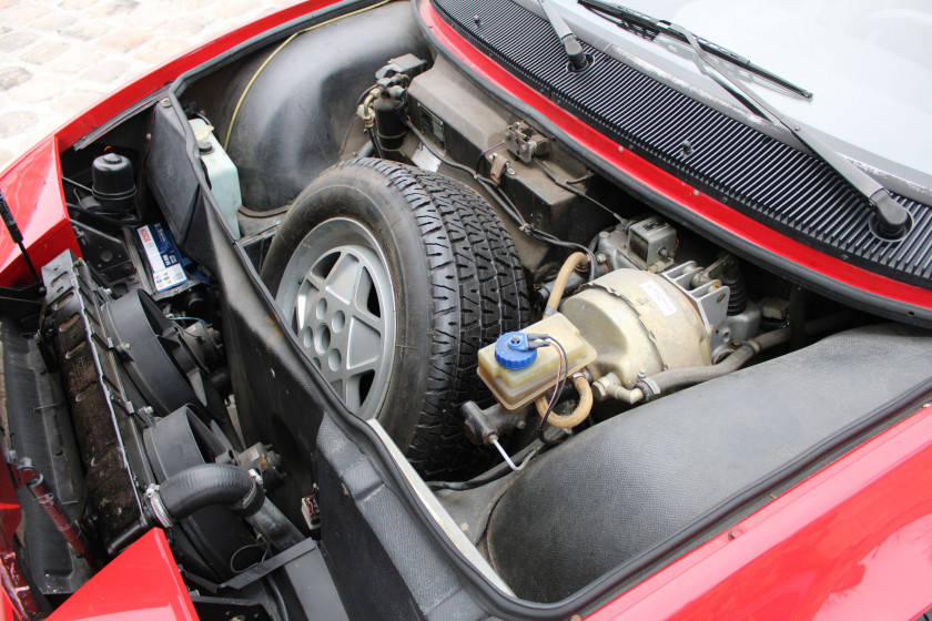 1988 Ferrari Mondial 3.2L cabriolet ex Collection Baillon  No reserve