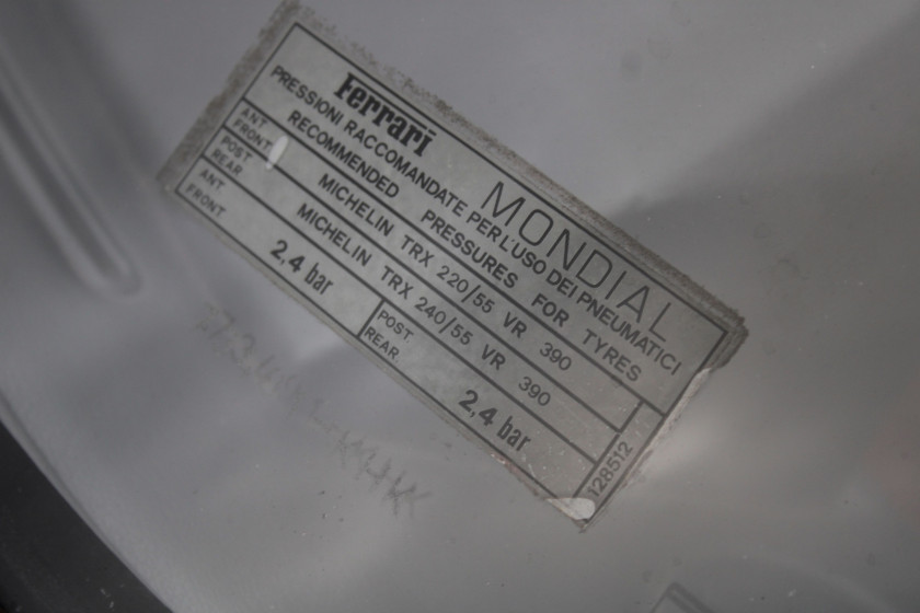 1988 Ferrari Mondial 3.2L cabriolet ex Collection Baillon  No reserve