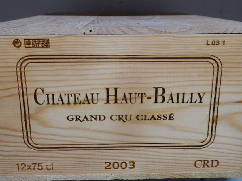 12 bouteilles CHÂTEAU HAUT BAILLY 2003 CC Pessac Léognan Caisse bois d'origine