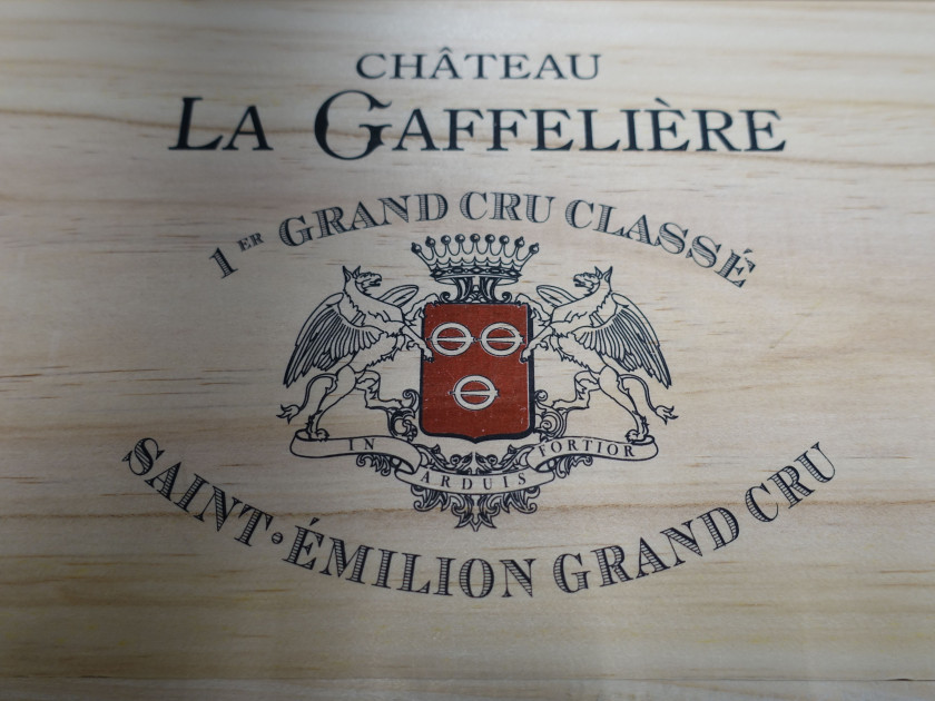 6 bouteilles CHÂTEAU LA GAFFELIERE 2015 1er GCC (B) Saint Emilion Caisse bois d'origine