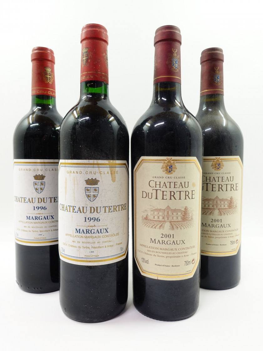 9 bouteilles 5 bts : CHÂTEAU DU TERTRE 1996 5è GC Margaux (base goulot, étiquettes tachées)