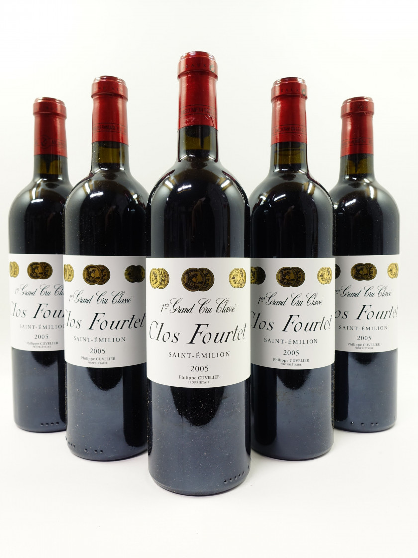 10 bouteilles CLOS FOURTET 2005 1er GCC (B) Saint Emilion