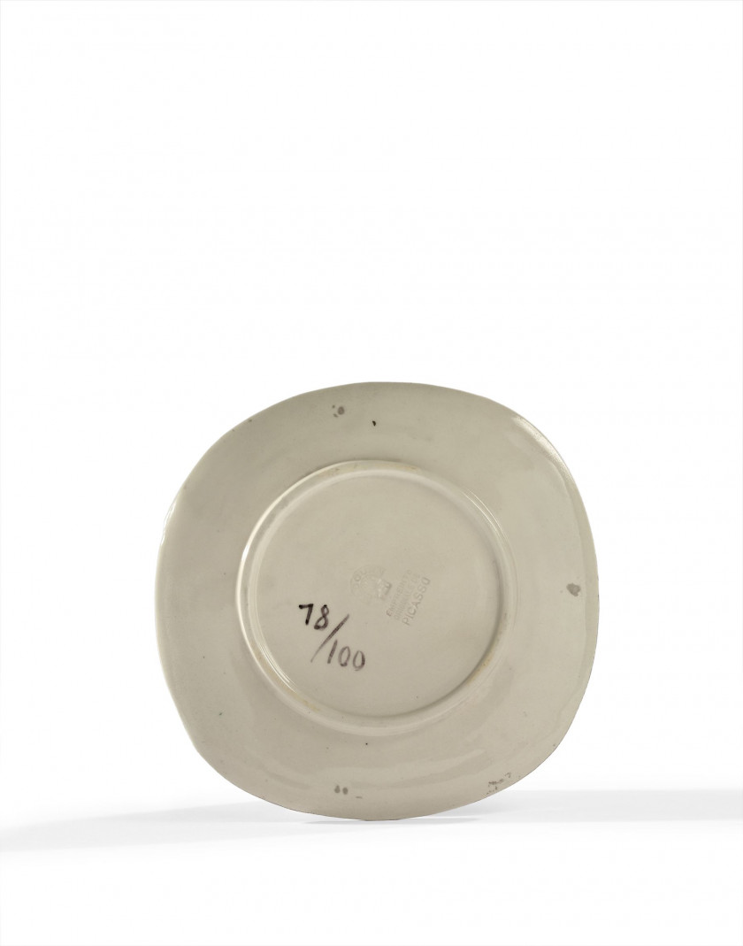 Pablo PICASSO (1881 - 1973) Picador et Taureau - 1959 (# AR 438) Assiette ronde/carrée