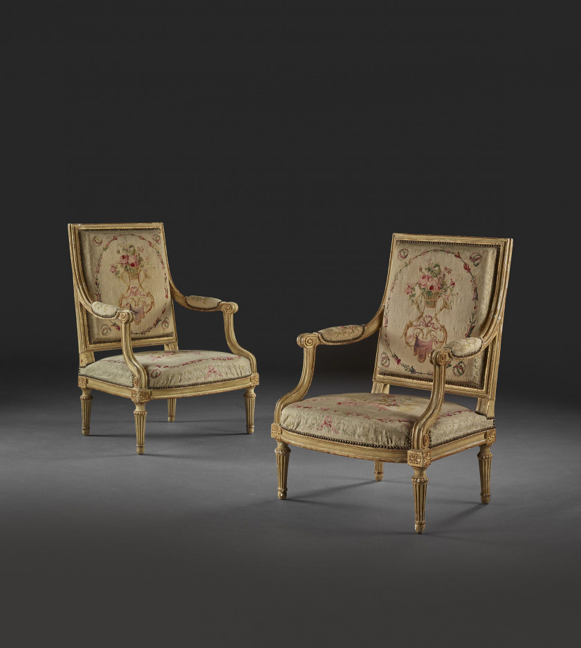 PAIRE DE FAUTEUILS À LA REINE D'ÉPOQUE LOUIS XVI Estampille de Georges Jacob