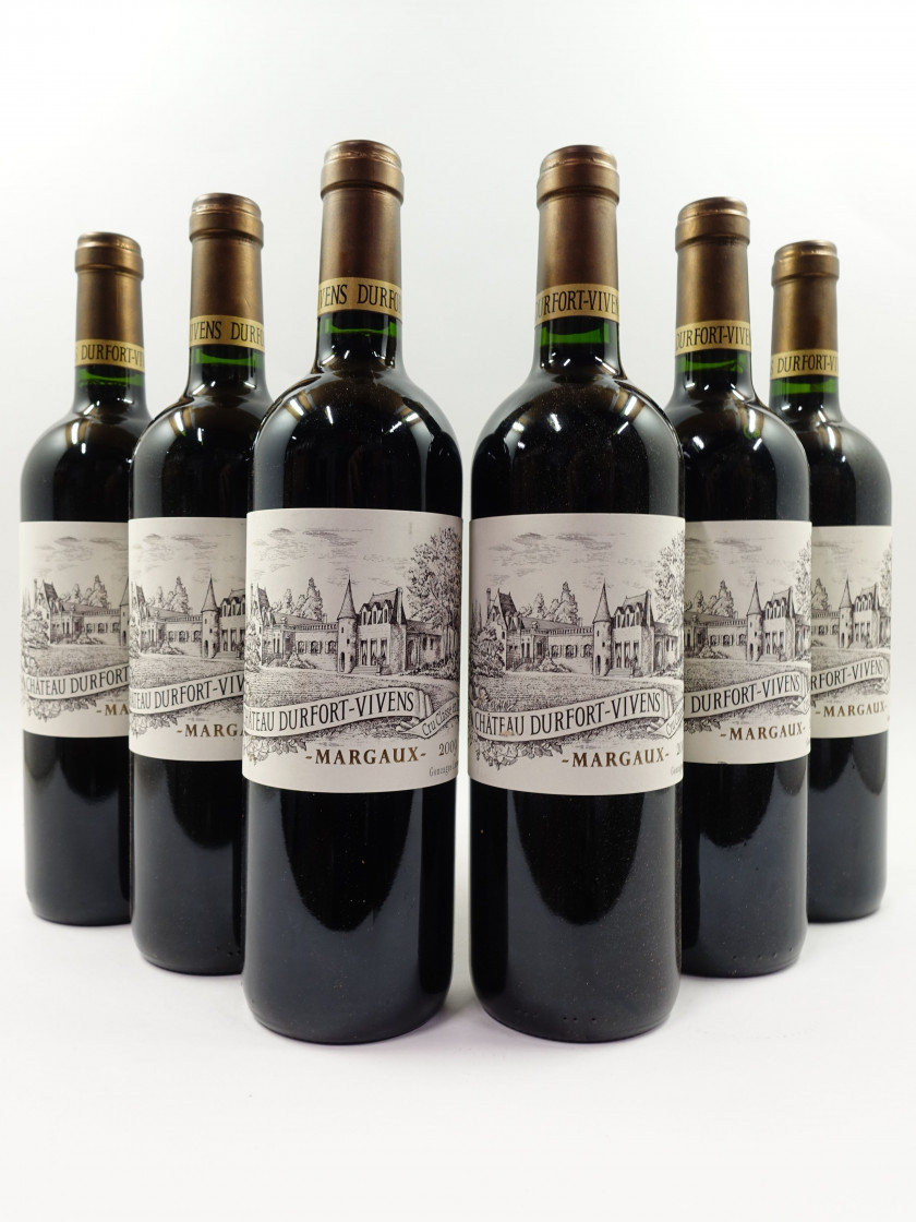 6 bouteilles CHÂTEAU DURFORT VIVENS 2009 2è GC Margaux (1 étiquette léger griffée)