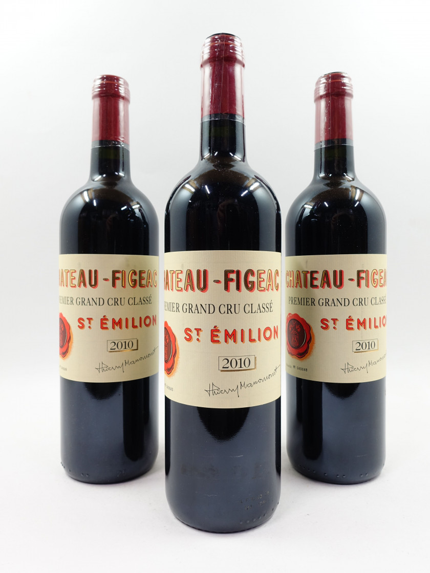 10 bouteilles CHÂTEAU FIGEAC 2010 1er GCC (B) Saint Emilion