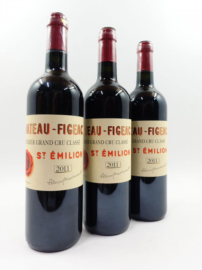 11 bouteilles CHÂTEAU FIGEAC 2011 1er GCC (B) Saint Emilion