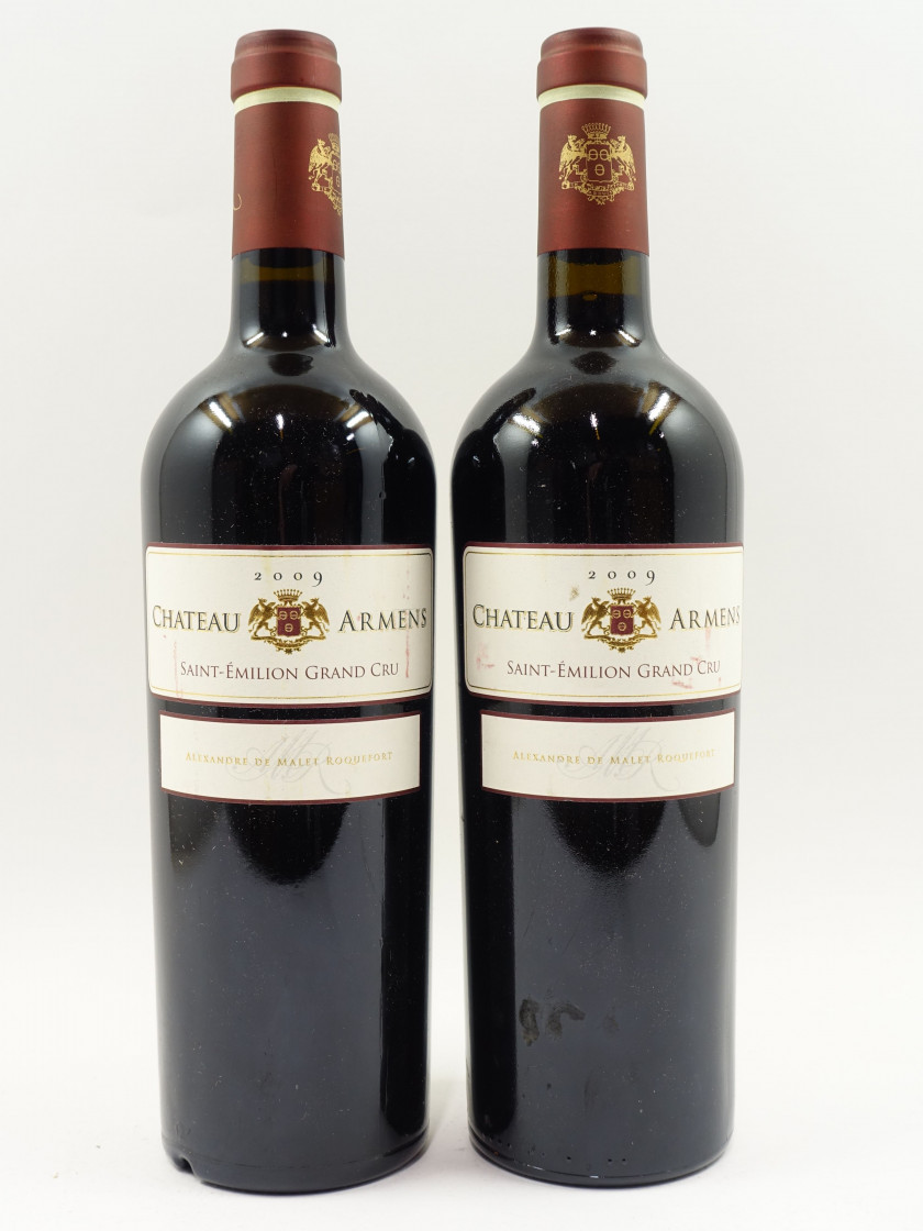 12 bouteilles CHÂTEAU ARMENS 2009 GC Saint Emilion (étiquettes tachées)