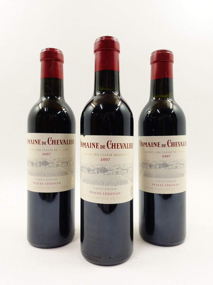 12 demi-bouteilles DOMAINE DE CHEVALIER 2007 CC Pessac Léognan