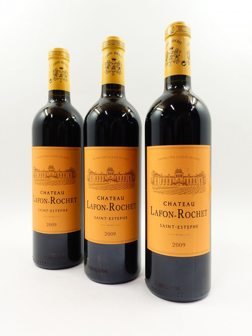 12 bouteilles CHÂTEAU LAFON ROCHET 2009 4è GC Saint Estèphe (contre étiquettes abimées)
