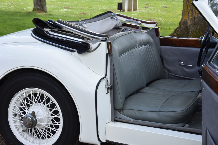 1954 Jaguar XK 120 DHC