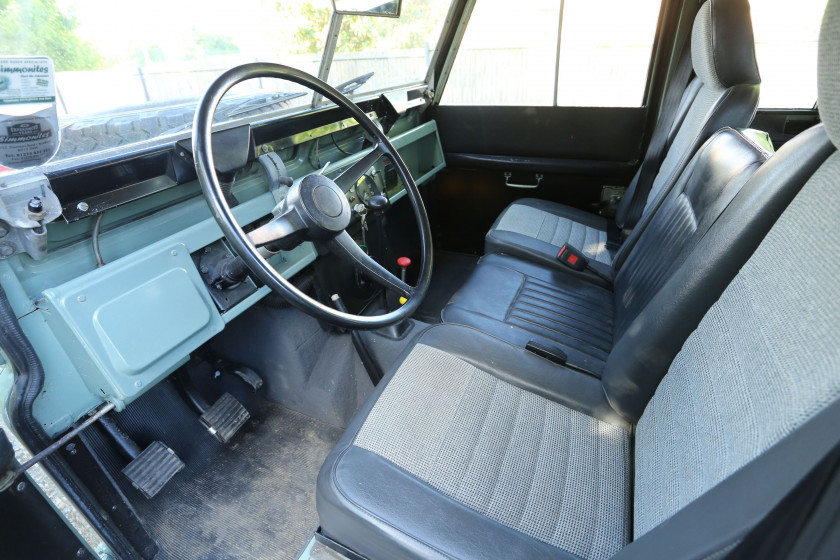 1970 Land Rover 109 Série IIA  No reserve