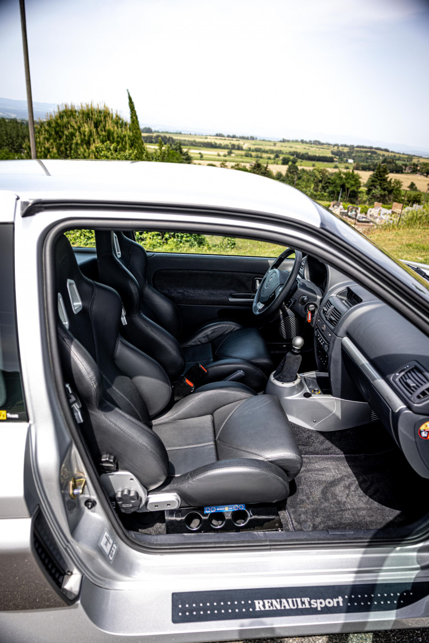 2003 Renault Clio V6 Phase II