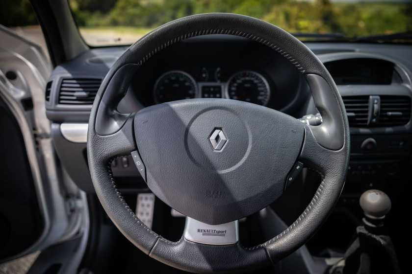 2003 Renault Clio V6 Phase II